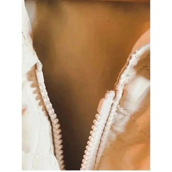 2 for $30 Talbots Quilted Tan Lined Womens Jacket SZ SP - Picture 5 of 6